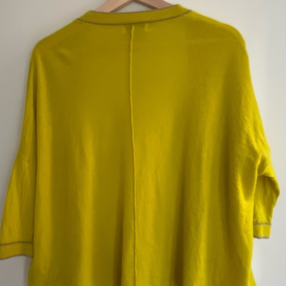 100% cashmere blouse, very good quality and soft, tried on twice only - Picture 4 of 5